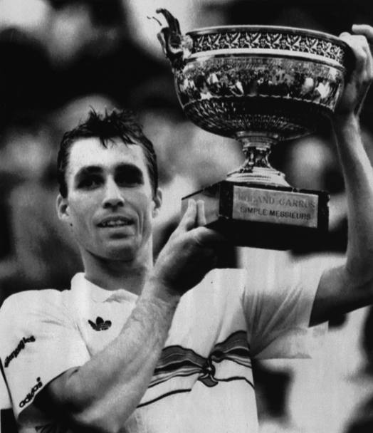 Vince anche il Roland Garros nel 1987 (Ap)